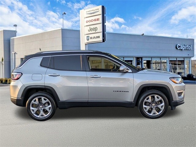 2021 Jeep Compass Limited photo 2