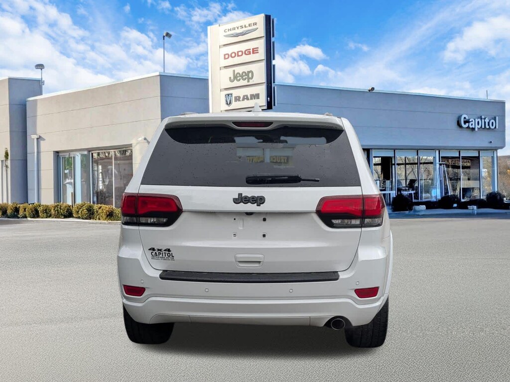 Used 2019 Jeep Grand Cherokee Altitude SUV