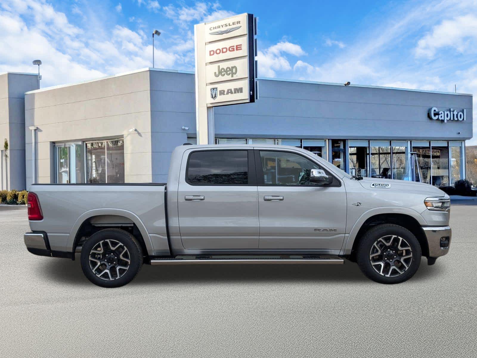 View vehicle photo 4