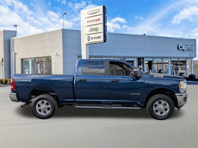 2024 Ram 2500 Big Horn photo 2