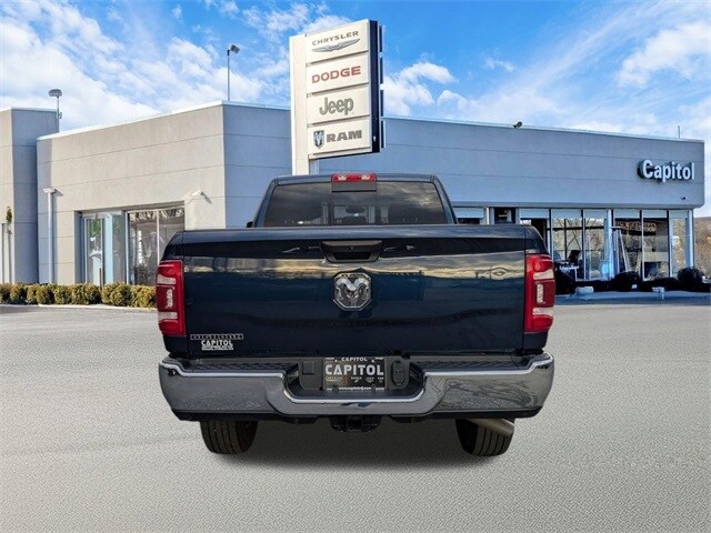 2024 Ram 2500 Big Horn photo 4