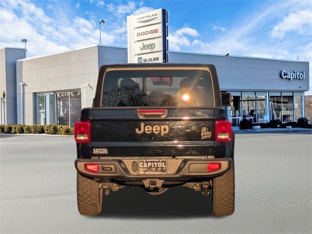 2021 Jeep Gladiator Willys photo 3