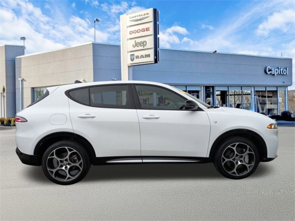 Used 2024 Alfa Romeo Tonale Ti SUV