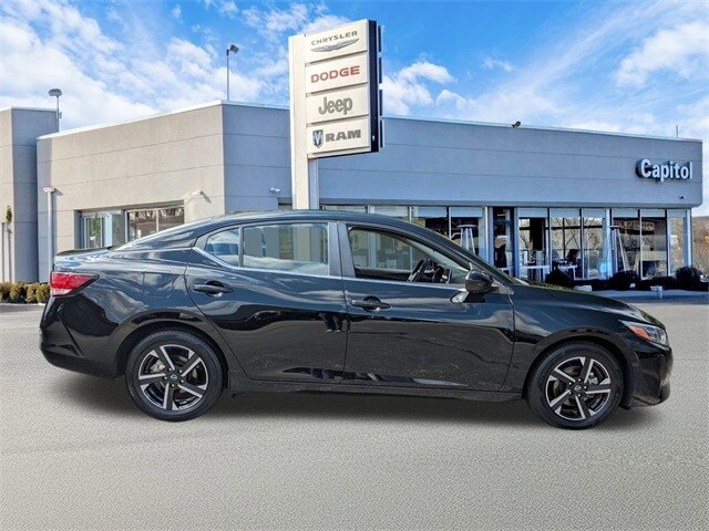 2024 Nissan Sentra SV photo 2