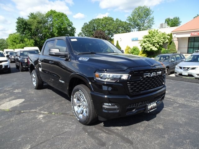 2025 Ram 1500 BIG HORN CREW CAB 4X4 5'7 BOX