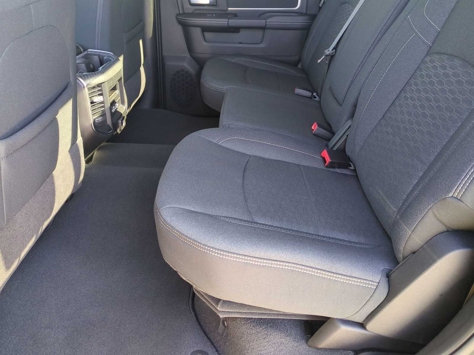 2026 RAM 2500 Big Horn - Photo 23