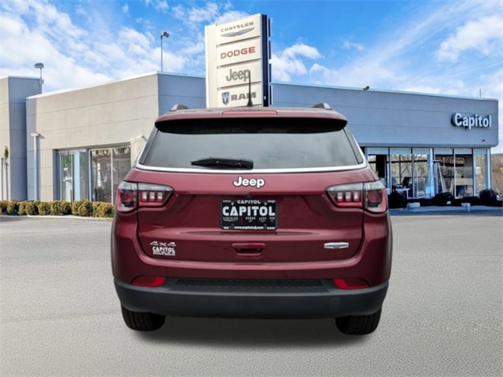 Used 2021 Jeep Compass Latitude SUV