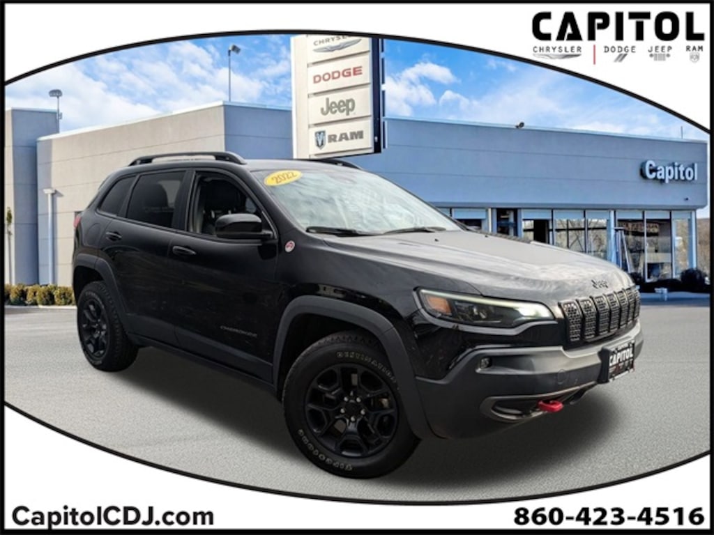 Used 2022 Jeep Cherokee Trailhawk SUV