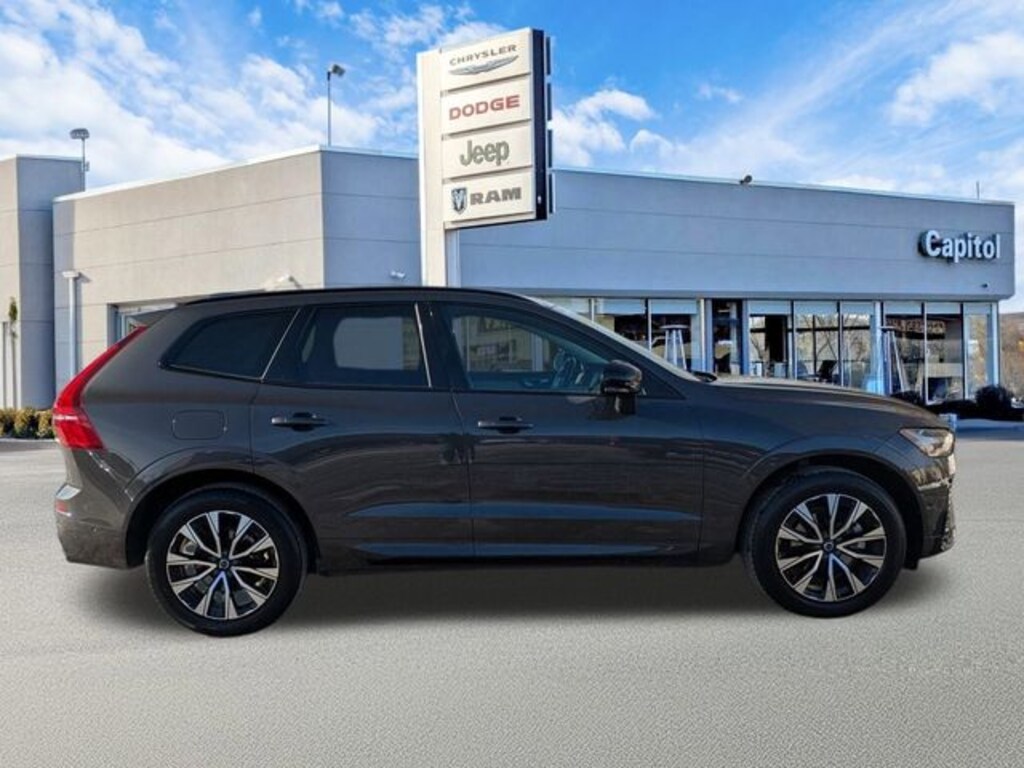 Used 2023 Volvo XC60 B5 Plus Dark Theme SUV