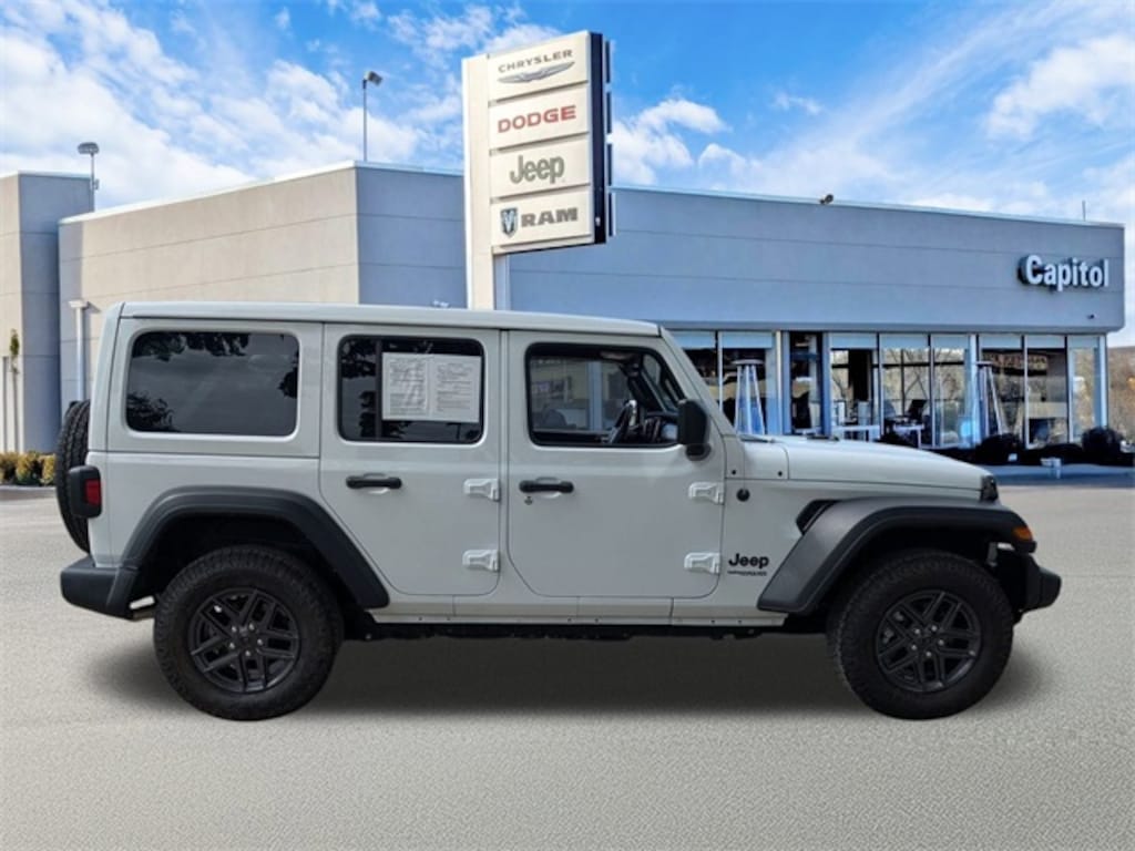 Used 2022 Jeep Wrangler Unlimited Sport S SUV