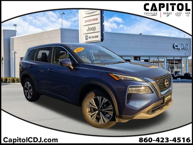 2023 Nissan Rogue SV's photo