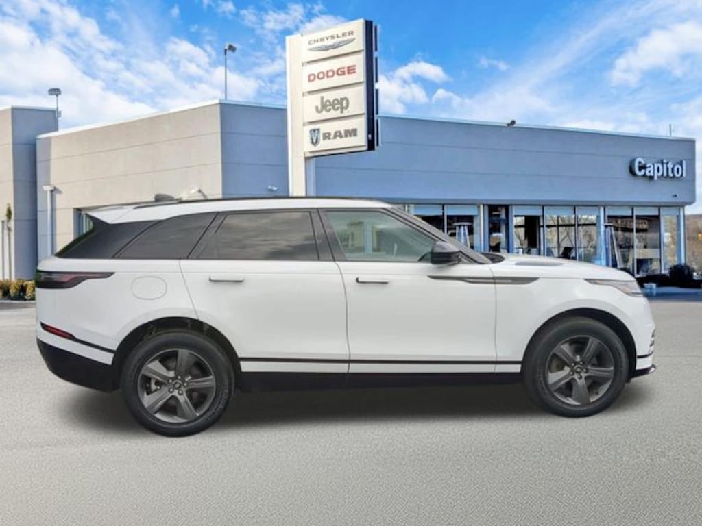 Used 2025 Land Rover Range Rover Velar Dynamic SE SUV