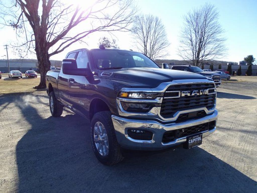 New 2026 Ram 2500 BIG HORN CREW CAB 4X4 6'4 BOX Pickup