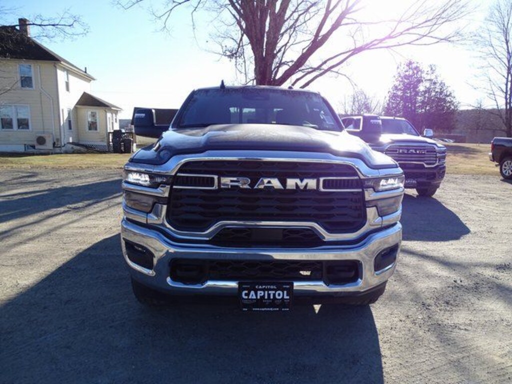 New 2026 Ram 2500 BIG HORN CREW CAB 4X4 6'4 BOX Pickup