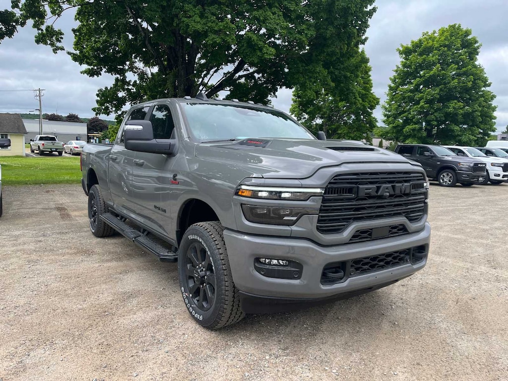 New 2026 Ram 2500 LARAMIE CREW CAB 4X4 6'4 BOX Pickup