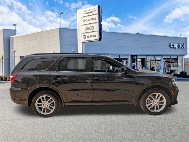 2022 Dodge Durango GT Plus photo 2