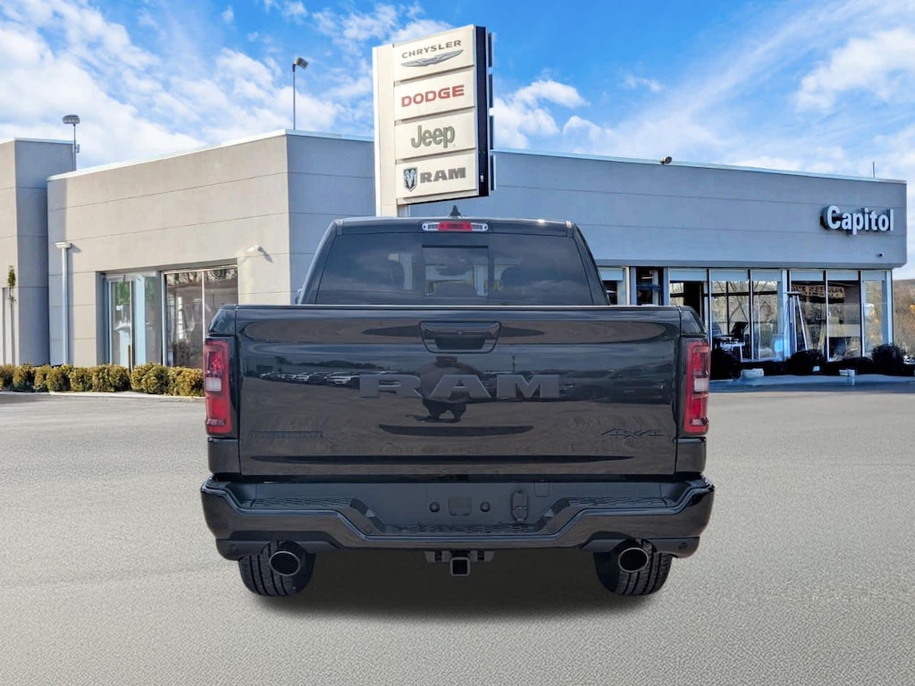 New 2026 Ram 1500 BIG HORN CREW CAB 4X4 5'7 BOX Pickup