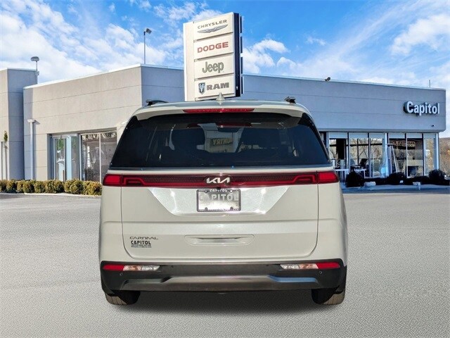2024 Kia Carnival SX Prestige photo 3