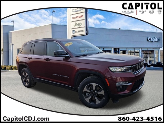 2022 Jeep Grand Cherokee 4xe's photo