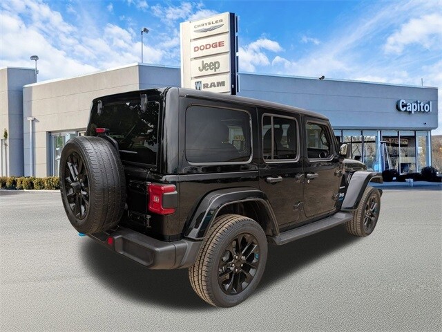 2022 Jeep Wrangler Rubicon 4xe Sport photo 3
