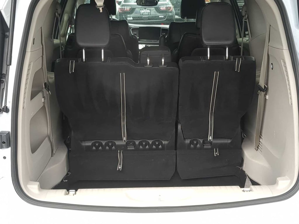 Used 2023 Chrysler Pacifica Touring L Van