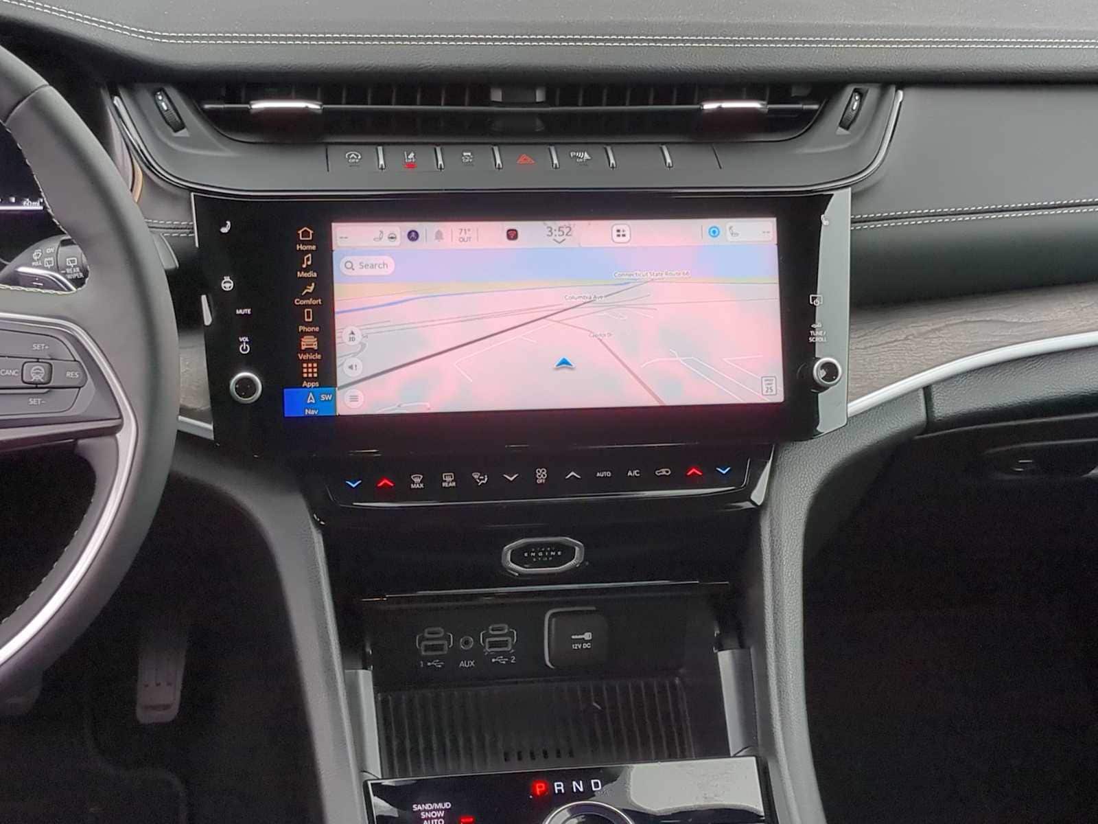 2026 Jeep Grand Cherokee Laredo - Photo 15