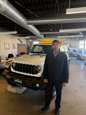 Staff member Shah Ahmed from ID_3623efca16ff