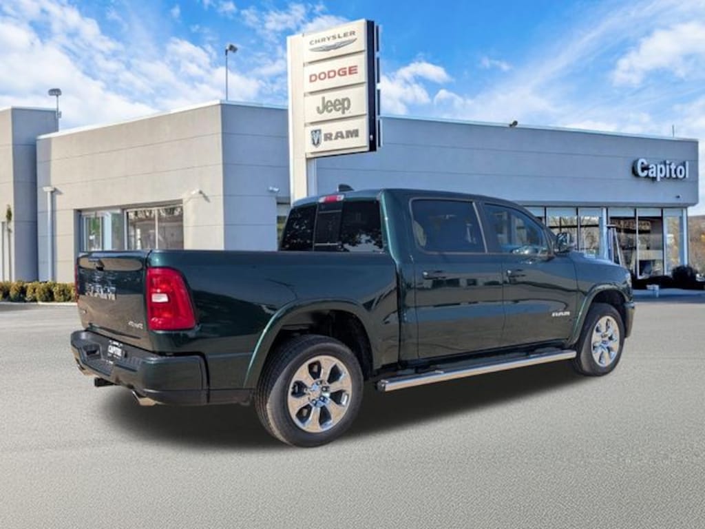 New 2026 Ram 1500 BIG HORN CREW CAB 4X4 5'7 BOX Pickup
