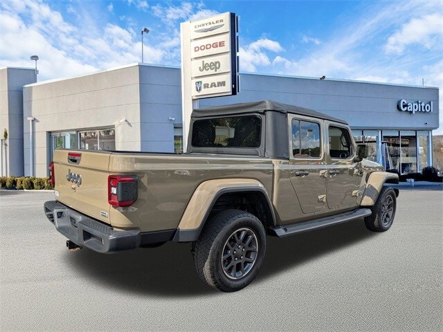 2020 Jeep Gladiator Overland photo 3