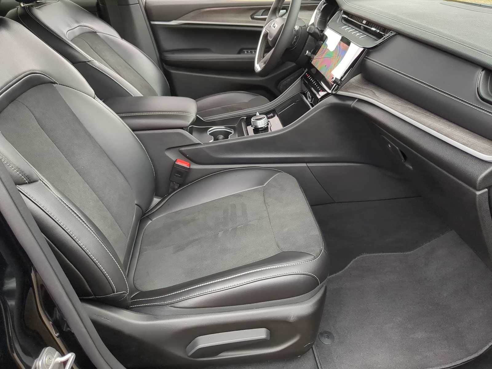 2026 Jeep Grand Cherokee Laredo - Photo 22