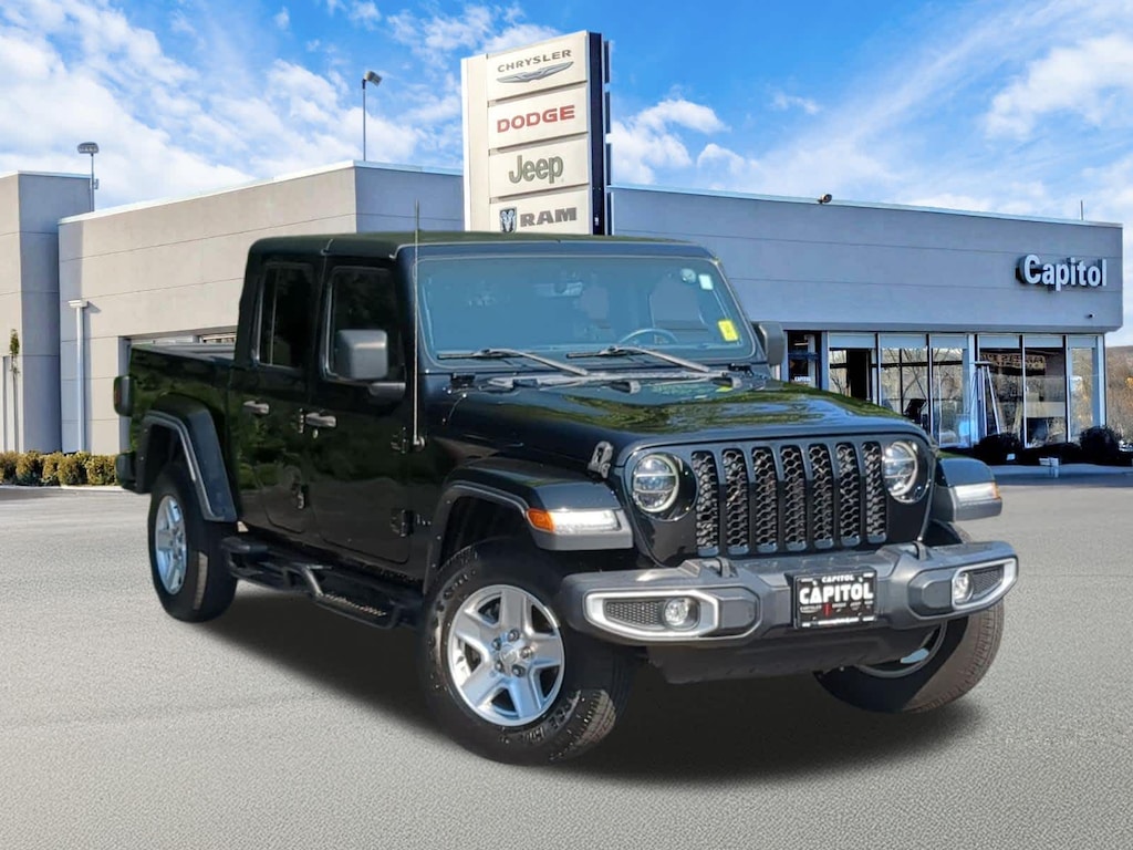 Used 2022 Jeep Gladiator Sport S 4x4 Truck
