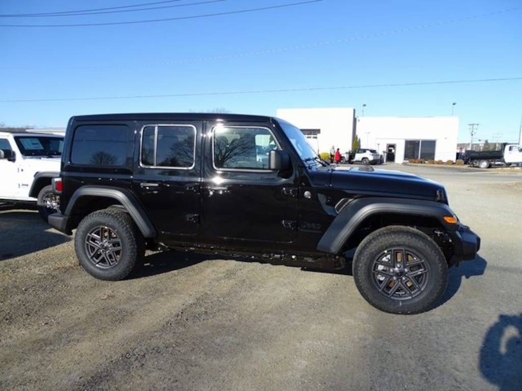 New 2026 Jeep Wrangler 4-DOOR SPORT S Sport Utility