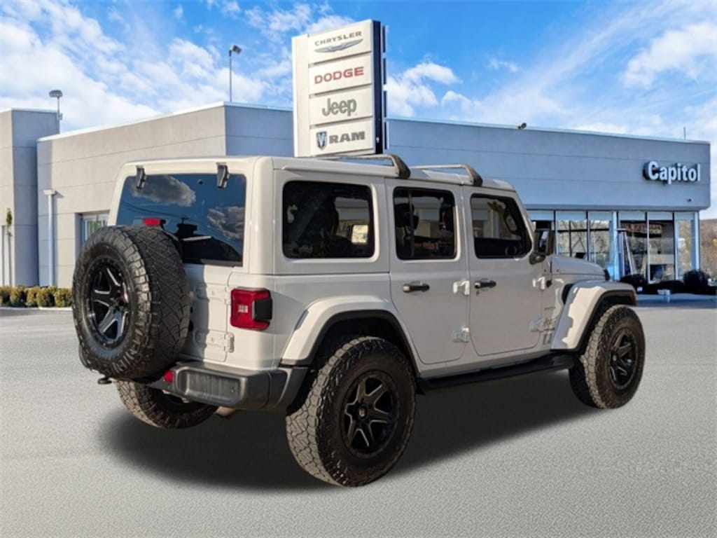 Used 2021 Jeep Wrangler Unlimited Sahara SUV