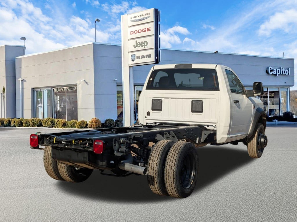 New 2026 Ram 5500 Chassis Cab Tradesman 4x4 Reg Cab 84 CA 168.5 WB Pickup