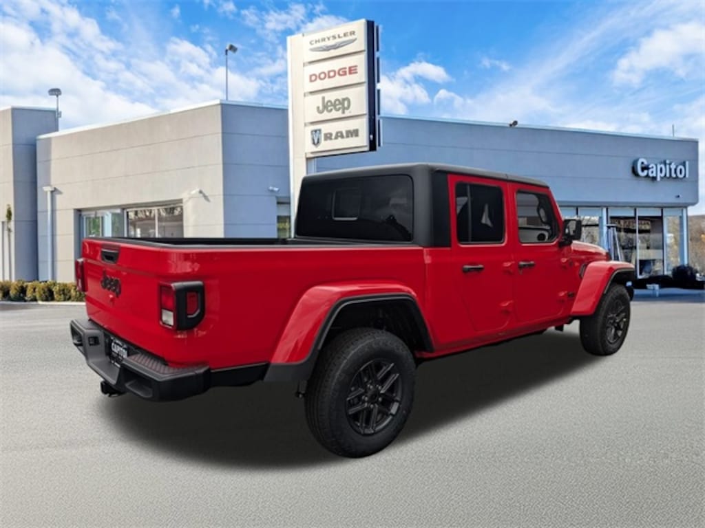 New 2025 Jeep Gladiator SPORT S 4X4 Pickup
