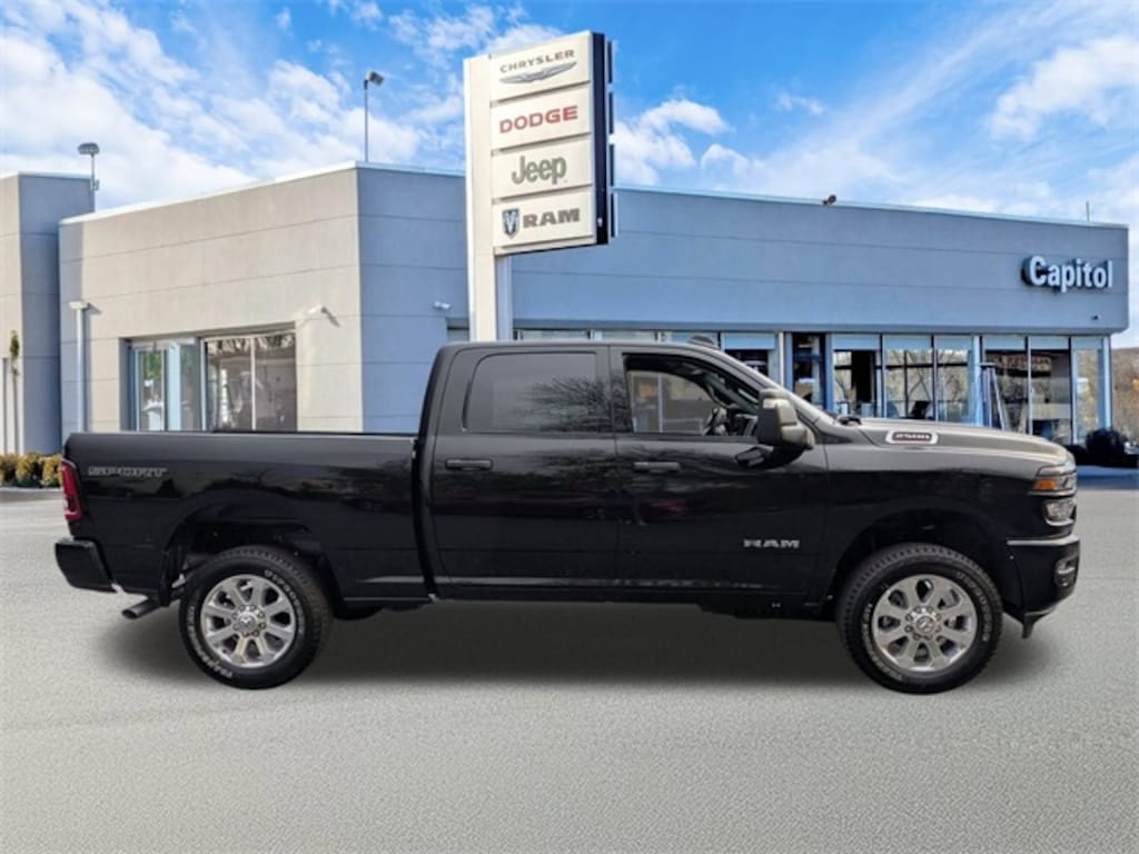New 2026 Ram 2500 BIG HORN CREW CAB 4X4 6'4 BOX Pickup