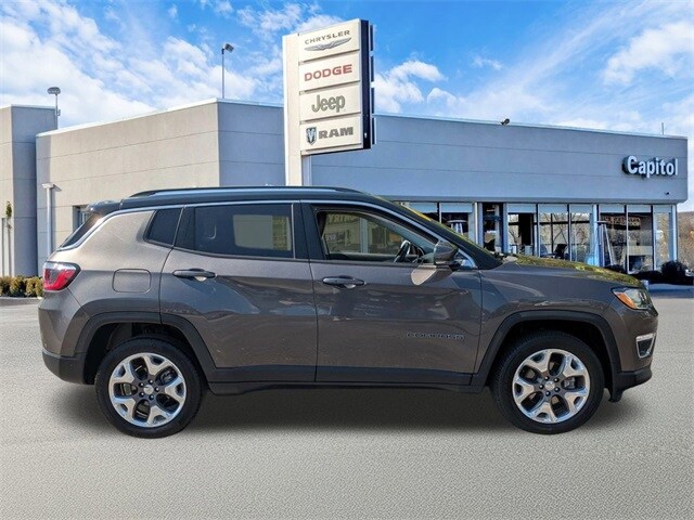 2021 Jeep Compass Limited photo 2