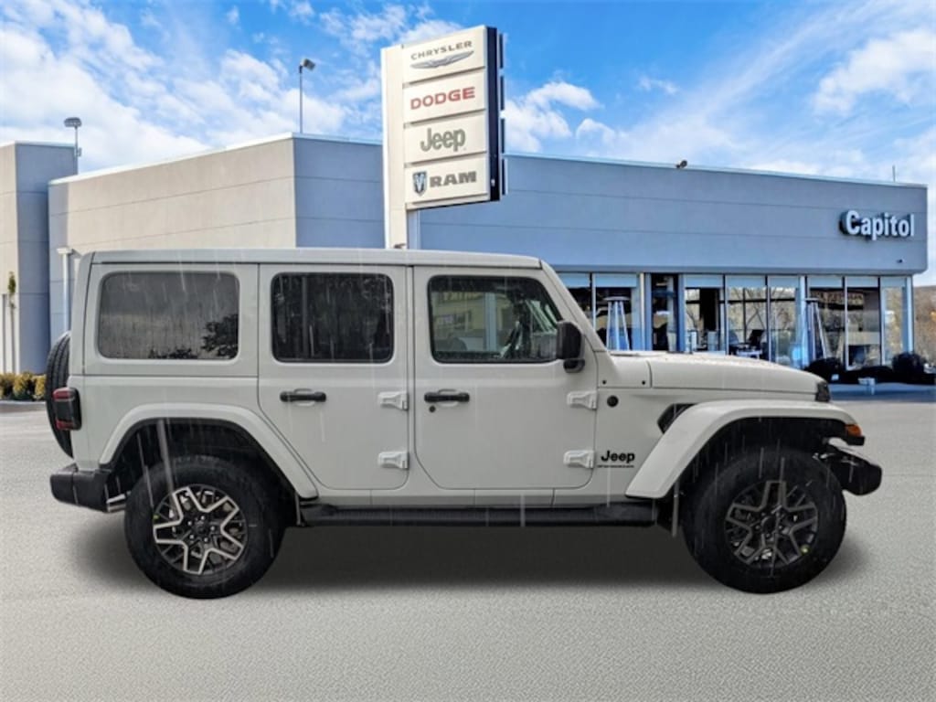 New 2025 Jeep Wrangler 4-DOOR SAHARA Sport Utility