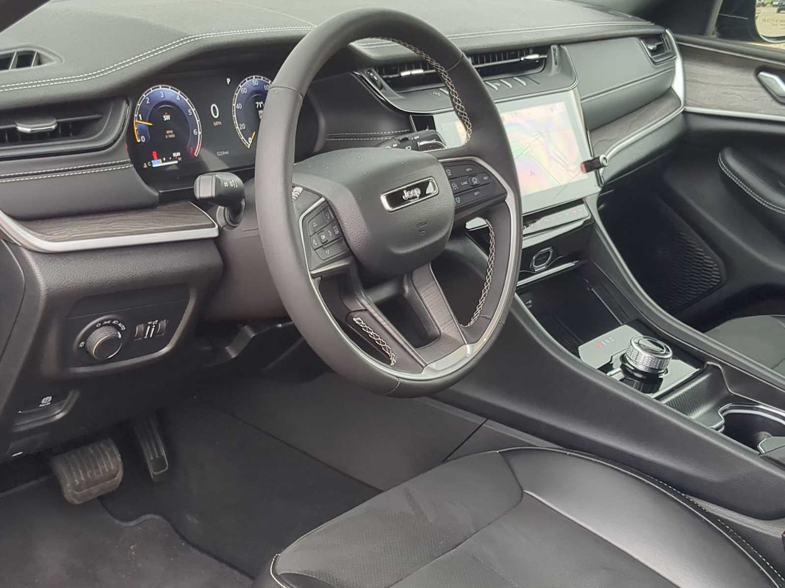 2026 Jeep Grand Cherokee Laredo - Photo 10