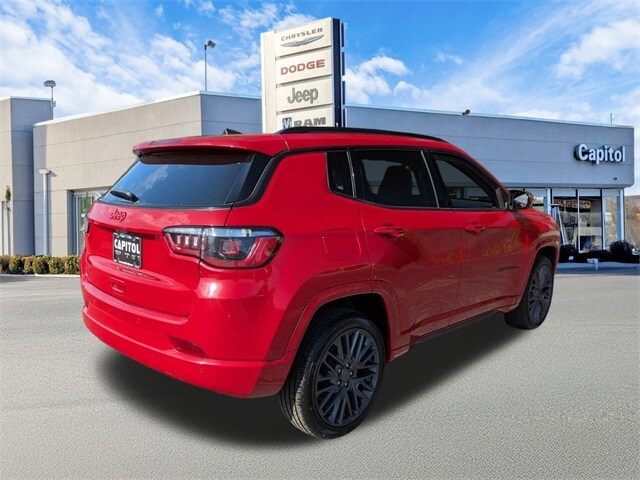 2023 Jeep Compass Limited photo 3