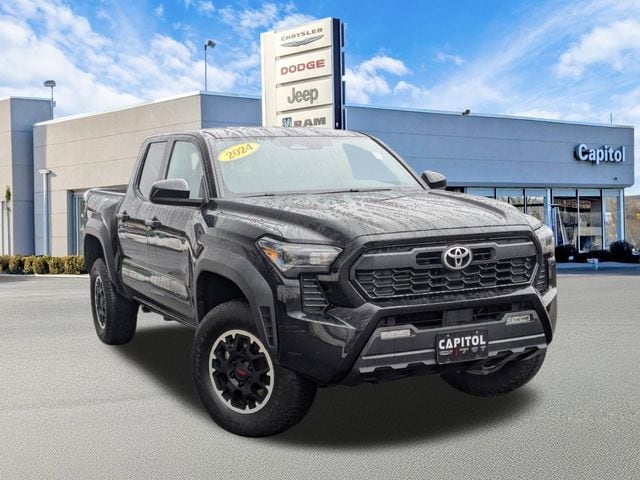 2024 Toyota Tacoma SR5 Double Cab 4WD