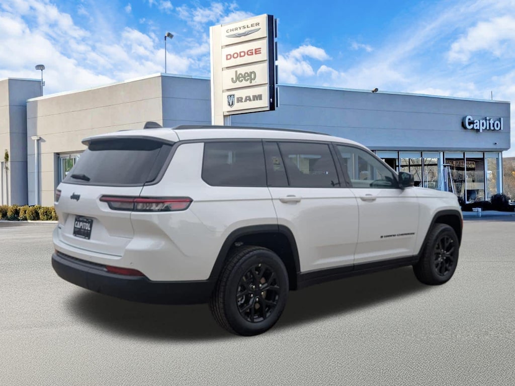 New 2026 Jeep Grand Cherokee L Laredo Altitude Sport Utility