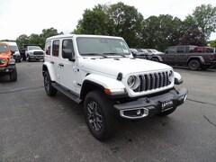 2025 Jeep Wrangler 4-DOOR SAHARA Sport Utility