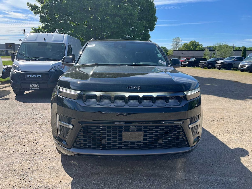 New 2026 Jeep Grand Wagoneer Limited Altitude Sport Utility