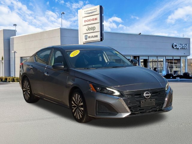 2024 Nissan Altima SV
