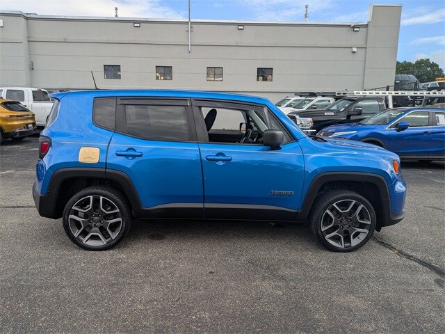 2020 Jeep Renegade Sport photo 2