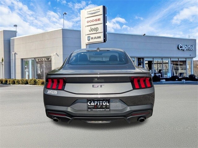 2024 Ford Mustang GT Premium photo 4