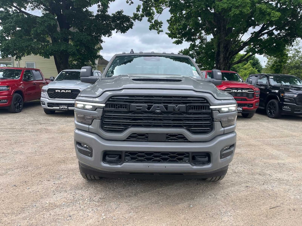 New 2026 Ram 2500 LARAMIE CREW CAB 4X4 6'4 BOX Pickup