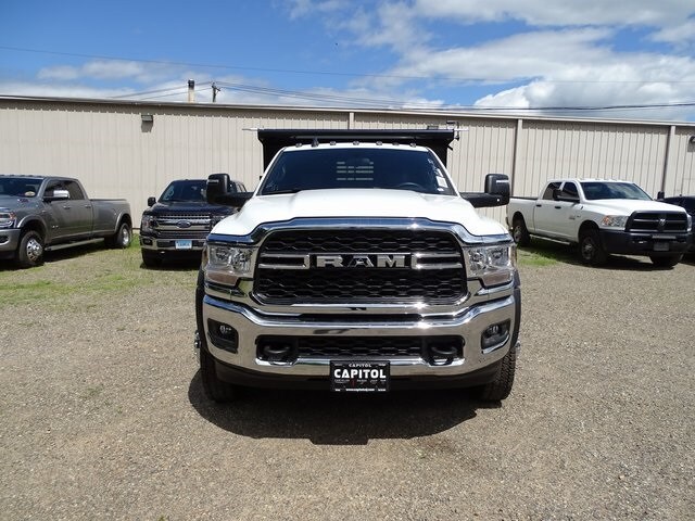 2024 Ram 5500 Tradesman photo 2