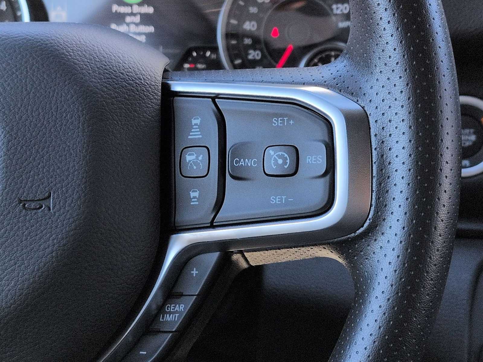 2026 RAM 1500 Express - Photo 15